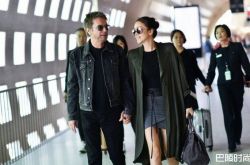 巩俐4度争威尼斯影后 十指紧扣老公晒恩爱