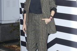 具荷拉重启粉丝俱乐部 11月发新专辑日本巡演