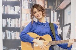 27岁香港陈绮贞献声 黄姸自爆最爱周杰伦