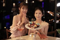 阿部玛利亚约会鸡排妹 性感照片引轰动