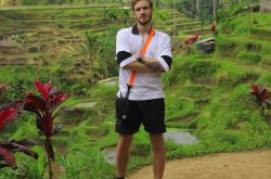 PewDiePie个人资料年龄简介 粉丝忧郁自残5年靠他重生