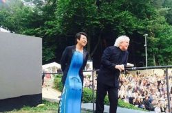 郎朗错位图是什么？郎朗问谁把我的裙子图挖出来了