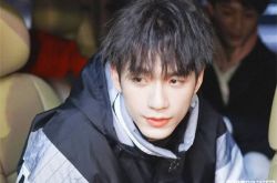 张颜齐长得像哪个演员？多款明星齐上脸是怎么回事