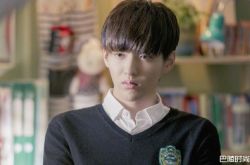 吴亦凡新造型曝光 看不见未来的浏海