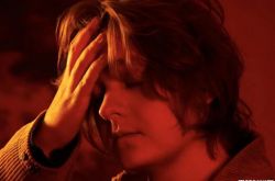 lewis capaldi是谁？霸气攻占美国告示牌冠军三周