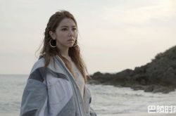 邓紫棋过年登《红白》舞台 准备发布新专辑