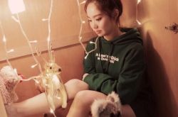 陈芳语解放浑圆蜜桃臀 比基尼细线紧卡美尻