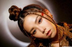 邓紫棋忆起前男友台上爆哭 感情成人生最大煎熬