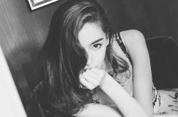 Angelababy再犯尴尬大错误 画面曝光网一看傻眼