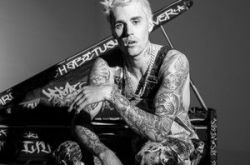 小贾斯汀自白我犯的错 宣布1月久违4年正式回归