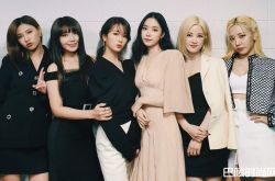 A PINK《歌谣大庆典》演出遭卡关 制作人声明道歉