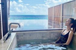 曾莞婷泳池大解放 水面下曝真实身材