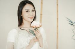 歌手米靓年龄资料男友是谁  圈外男友怎么认识的