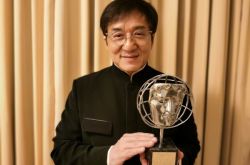 成龙悬赏100万求武汉肺炎疫苗