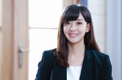 周奇奇漂亮吗 拥有完美身材散发女神魅力