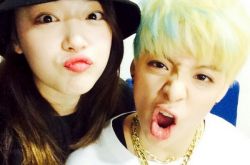 SULLI生日快乐 AMBER分享合照悼念