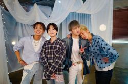 WINNER不舍送金秦禹入伍 4人合照逼哭粉丝