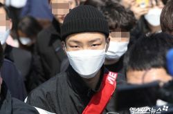 HOONY李升勋入伍 张水院为他打气