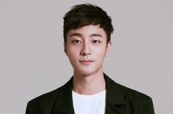 ROY KIM入伍加入海军陆战队 入伍日期已确认