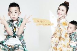 最美孕妇应采儿晒8个月孕肚照 Jasper要当哥哥了