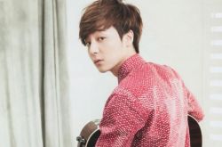 ROY KIM加入海军陆战队 已于15日低调入伍服役