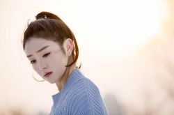 田曦薇经纪公司 初恋女神花落谁家