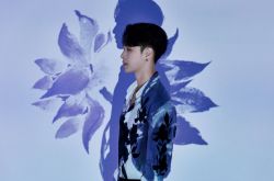 张艺兴洗脑歌曲上线 横扫各大榜单