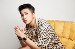 娄峻硕为什么叫查个毛？全新单曲《Ride Wit Me》高潮不断洗脑神曲