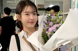 IU素颜照曝光 单眼皮旧照差距大