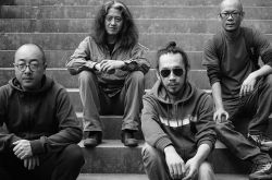 野孩子乐队成员介绍哪些人 把周迅唱哭亚东敬佩