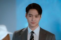 高庚杓酒吧合照女子惹议 公司出面否认