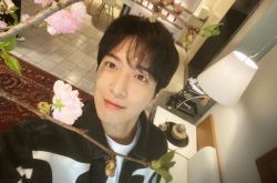 CNBLUE郑容和宣布不再收实物礼物