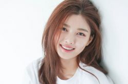 金裕贞确定与AWESOME ENT签约 与朴叙俊成同门