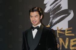 有一种帅叫陈柏霖 从蓝色大门到李大仁不变的电眼