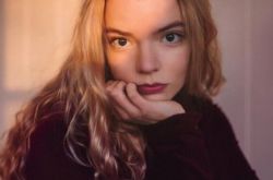 安雅·泰勒-乔伊自爆长得怪 爆红吐心声不是当主角的料