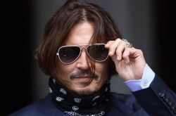 强尼德普发文感慨 2020年都非常难熬