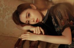 邓紫棋罕曝淡妆造型 接近素颜差点认不出