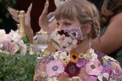 泰勒霉霉公开感谢男友 我写的每首歌他都是第一个听的人