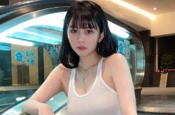 邱淑贞女儿沈月晒美照 女神基因太强大
