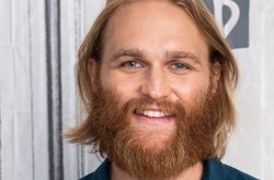 怀亚特·罗素美国队长被骂到爆红 