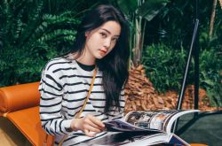 欧阳娜娜爆发福照 粉丝怼连素人都不如