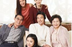 河智苑先后经历丧父丧弟 靠画画治愈减压