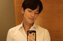 金正贤承认很后悔 想取得徐玄原谅登门道歉