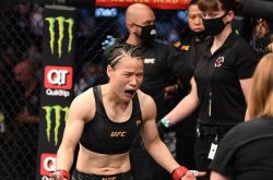 张伟丽卫冕冠军失败 遭对手KO