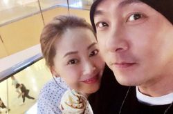 张茜17年驭夫术靠一招 与张卫健小别胜新婚