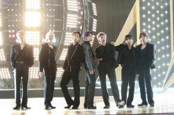 BTS告示牌音乐奖夺4项大满贯 击败小贾改写韩星纪录