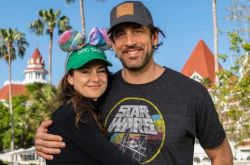 谢琳·伍德蕾首谈未婚夫同居抗疫催化爱情