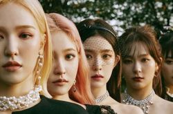 Red Velvet甩Irene骂哭造型师风波 8月回归