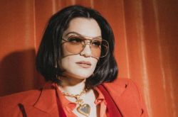 Jessie J新单曲《I Want Love》狂飙高音 自曝声带出问题