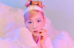 泰妍早上6点起床超规律 运动音乐两不误